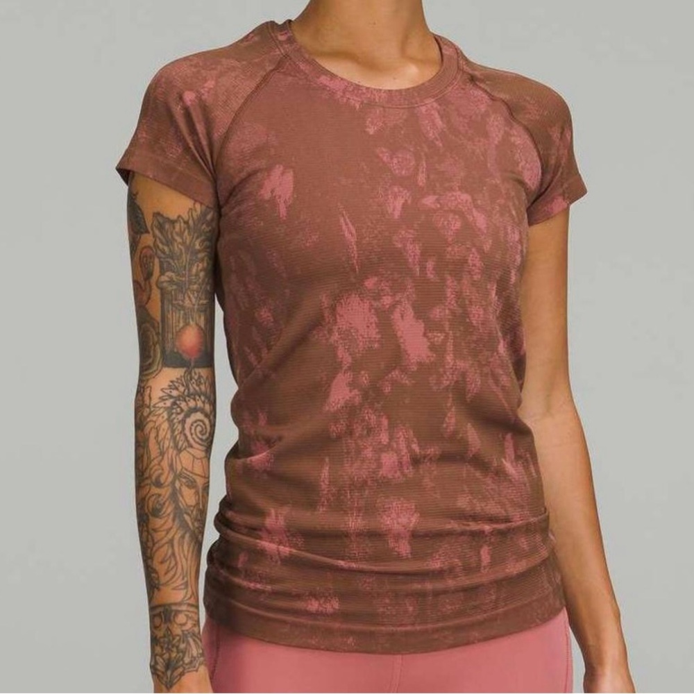 Lululemon Swiftly Tech Short Sleeve 2.0 Shadow Bloom Roasted Brown/Brier